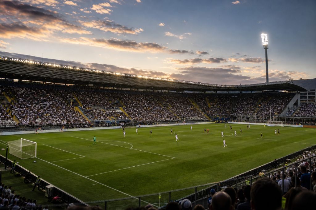 Két mérkőzés zárja hétfőn a Serie A nyitófordulóját