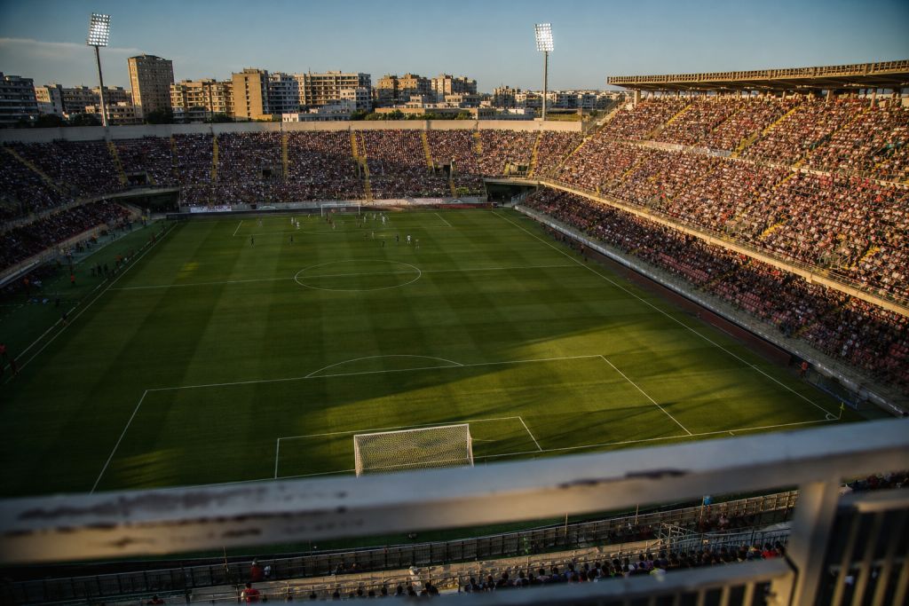 Olasz stadion egy vasárnap délutáni bajnoki után – illusztráció